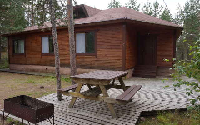V Nurmoyle Olonka Guest House
