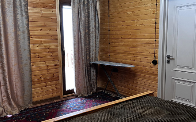 Dvukhetazhny 2/2 Guest house