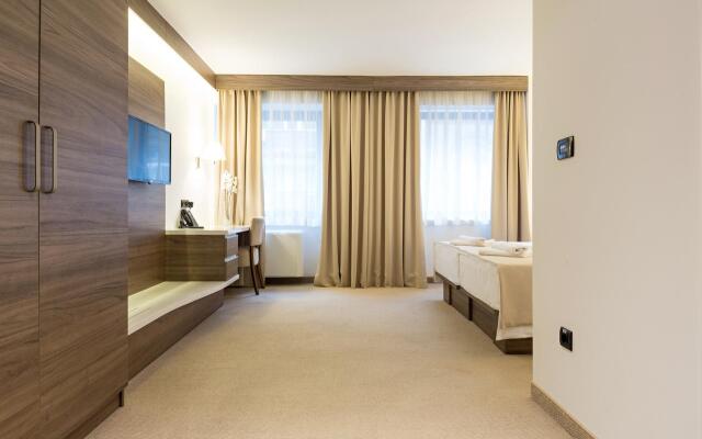 Hotel Royal Inn