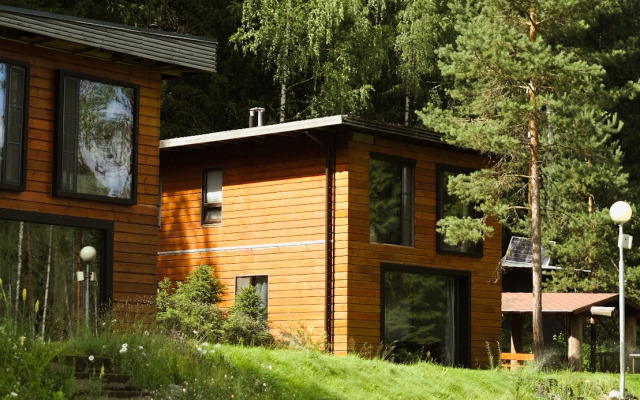 Коттедж Brusnika Village