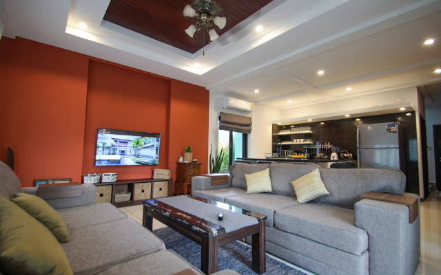 Resona Pool Villa