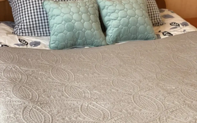 Квартира Уютно как дома на улице Рыленкова 9А