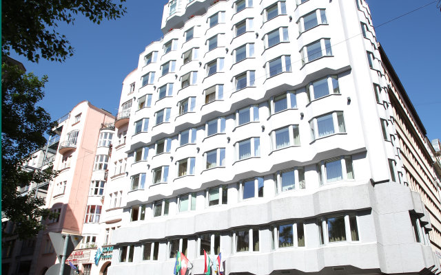 Отель Medosz