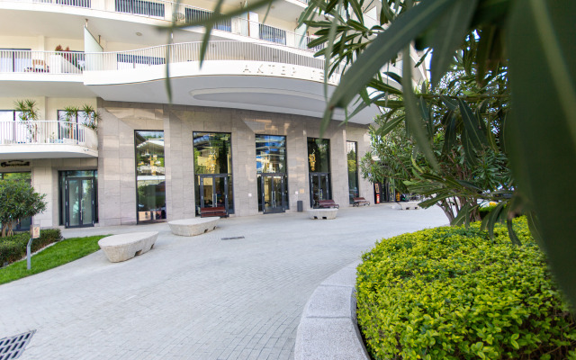 Ansi Akter Gelaksi Apartments