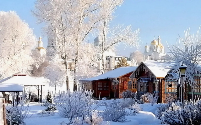 Гостевой дом Дивный Дворик - Park & Spa