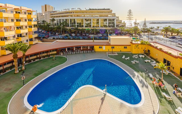 Avenida Juan Carlos Apartments