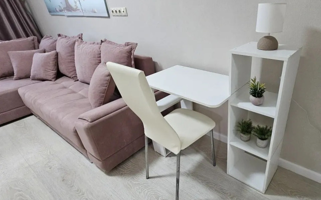 Квартира Двухкомнатная с дизайнерским ремонтом