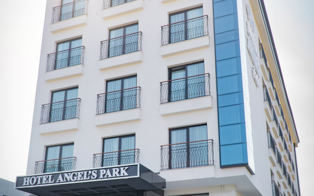 Angel's Park Hotel