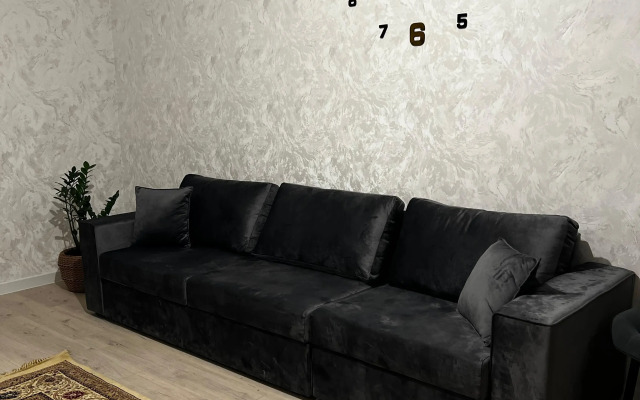 V Vysotke Flat