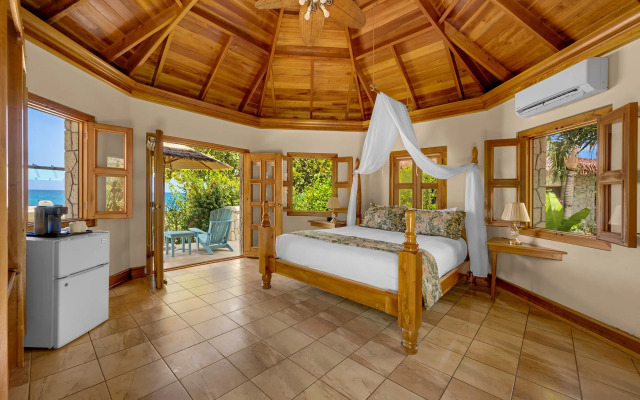 Ocean Cliff Hotel