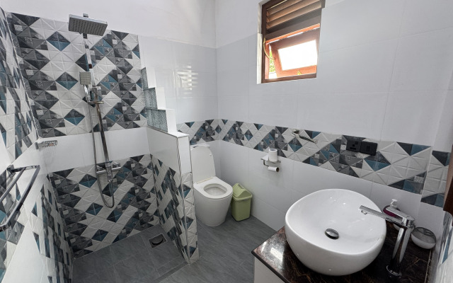 White Elephant Villa & Restaurant Mini-hotel