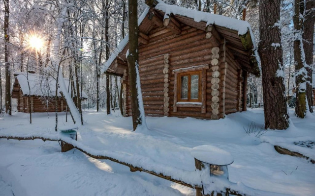 Tayozhnyij Glemping Hotel