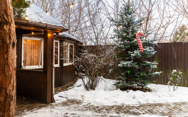 V Beleutovo S Basseynom I Saunoy Private house
