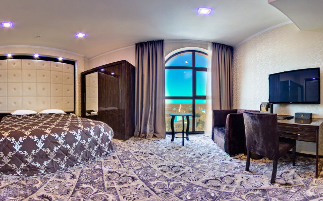 Plaza Bishkek Hotel