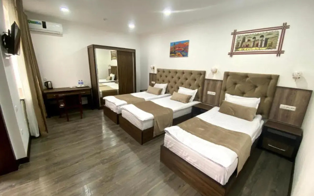 Grand Art Hotel