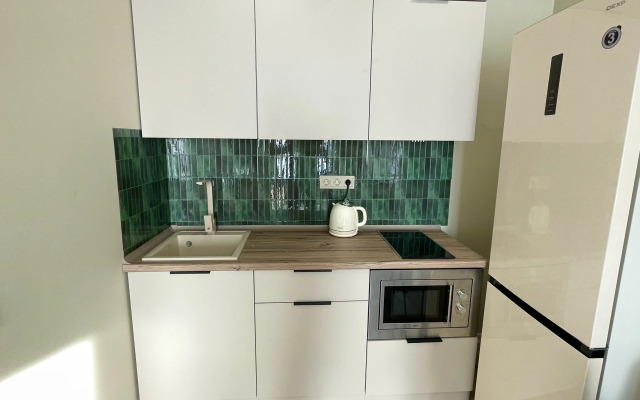 1+ V Tikhom Sovremennom ZHK Verno Flat