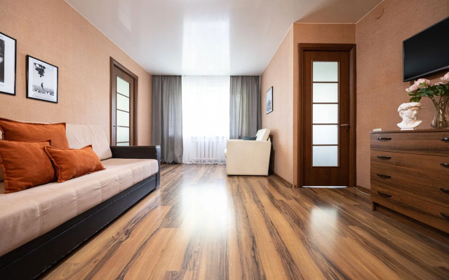 5 Zvezd Na Entuziastov Apartments