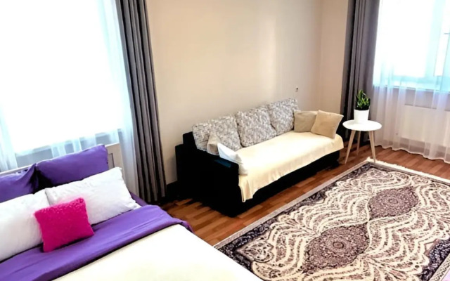 Центр, Большая Двухкомнатная Квартира