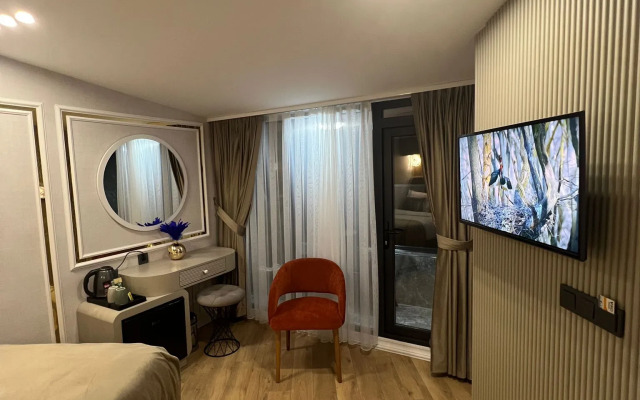 Отель The Galata Aramis