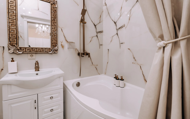 Апартаменты Urban Кот Gold