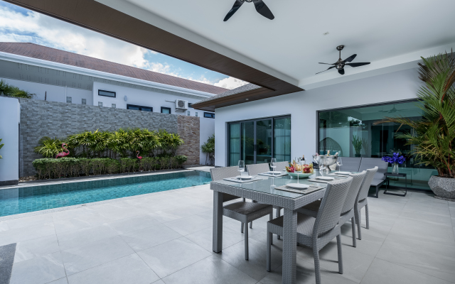 Two Flamingo 1 Pasak 4, Villa