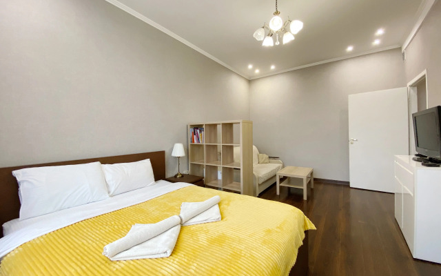 U Pushkinskoj I Vidom Na Tverskuyu Ulitsu Apartments