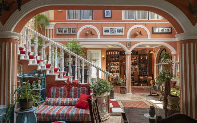 Elia Boutique & Apart-Hotel Hostel