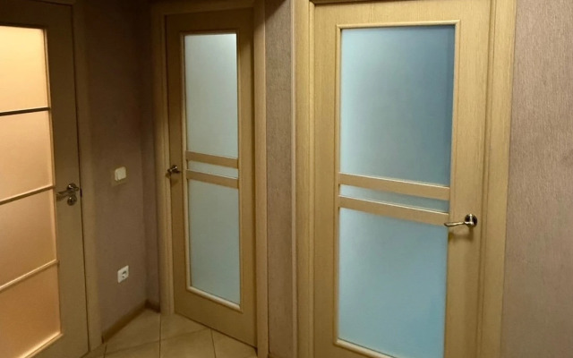 Ryadom S Metro Flat