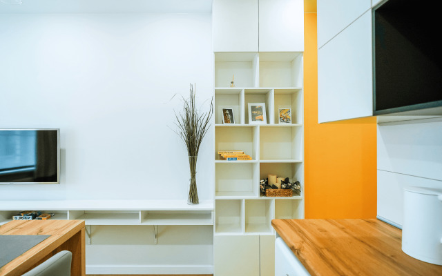 Yellow Studio Park Galitskogo Apartments