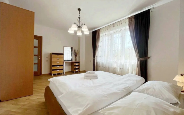 2-Komnatnye Homeapart Surganova 5a Apartments