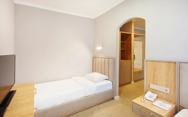Hayat Spa Hotel