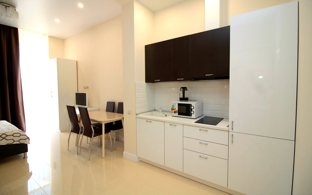 U Morya Na Bulvar Nadezhd 4/2 Flat