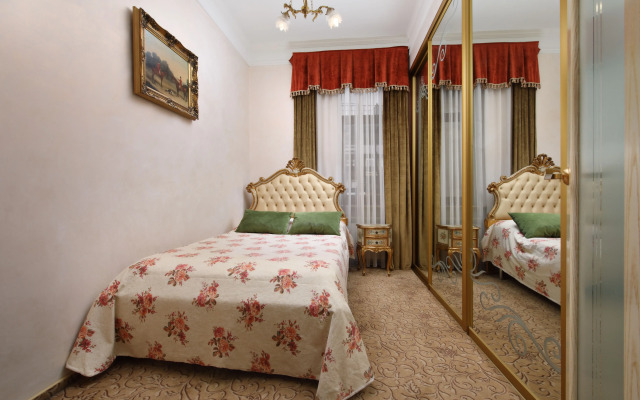 Dombay Palace