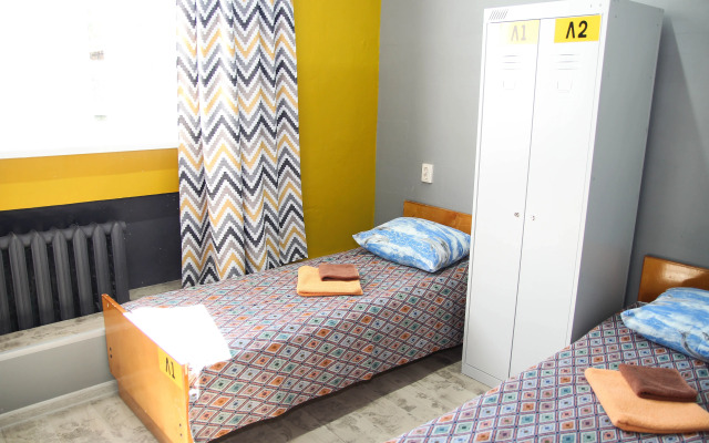 Parking Hostel