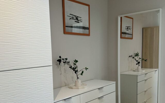 Na Ulitse Malaya Pirogovskaya 27 K1 Flat