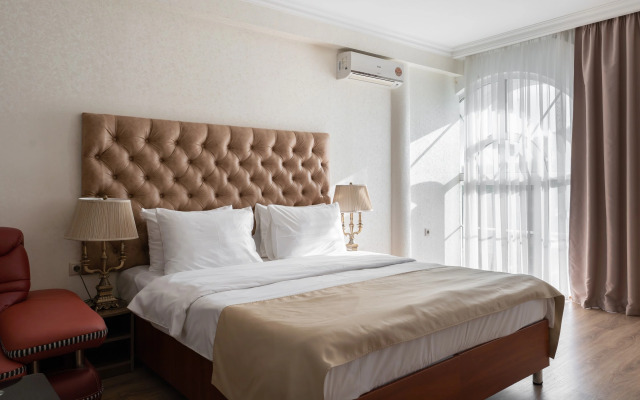 Congress Hotel Business Park Kartmazovo