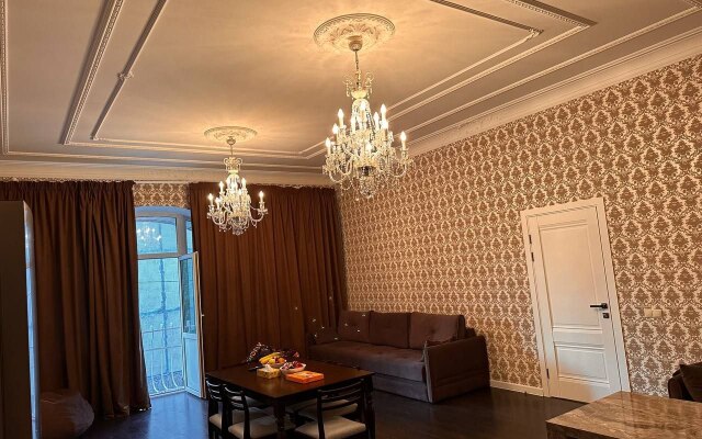 Апартаменты Family House Номер Amore