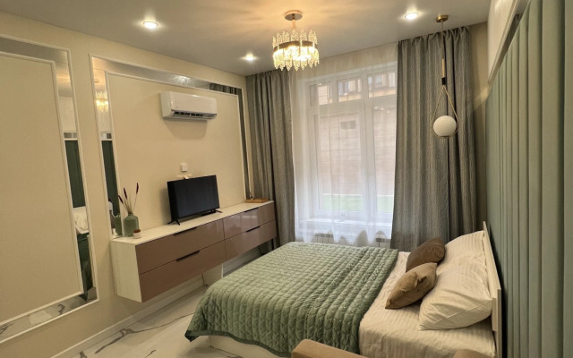 Квартира студия изумрудная в ЖК премиум класса