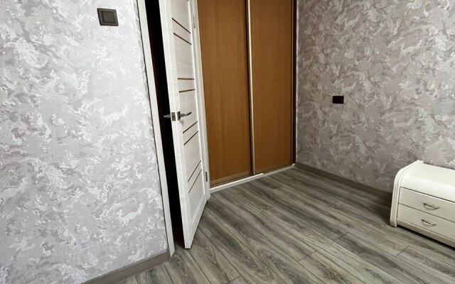 Апартаменты Уютная двухкомнатная квартира в центре