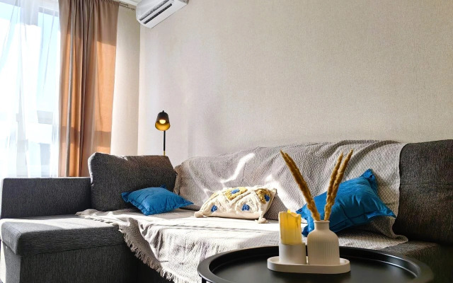 Kvartira Yevrotrekhkomnatnaya V Zhk Biznes Klassa Flat