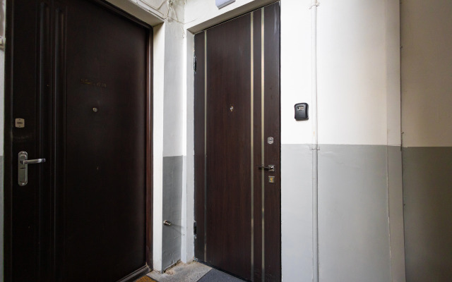 2-K, Ulitsa Amiryana, Am104 Flat