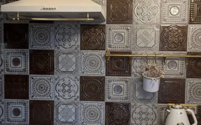 Studiya U Kremlya Flat