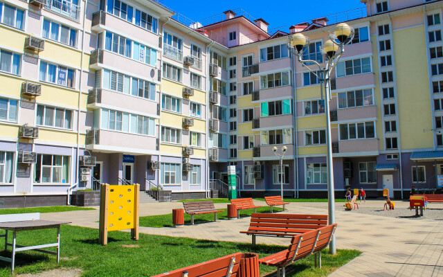 Luch Apartments