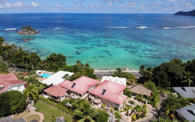 Au Fond De Mer View Apartments