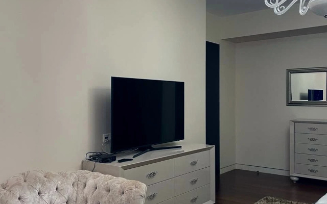 3-Kh Komnatnye V Bashne Oko Moskva Siti Apartment