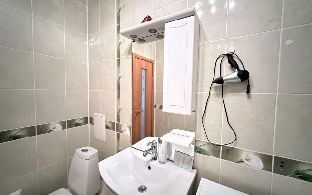 Квартира двухкомнатная на Молодежном рядом с Ледовой Ареной