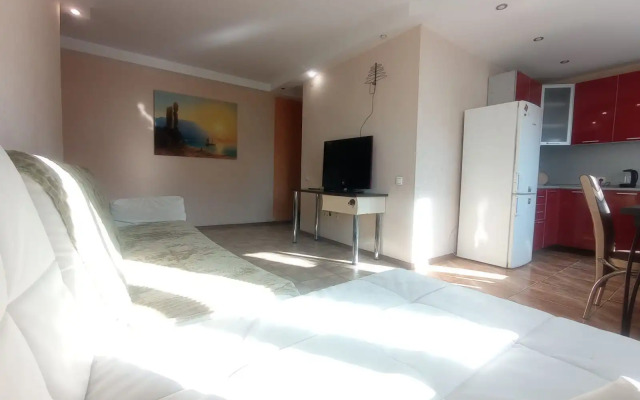 Uyutnaya trekhkomnatnaya na Tulaka Flat