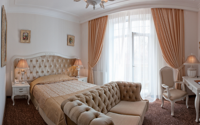 Tsarskaya Derevnya Gosudarev Dom Hotel