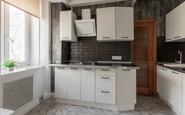 3 - room apartment on Tverskaya , Patriarchal