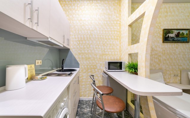 Studiya na 12m etazhe s potryasayushchim vidom na more i gorod Flat